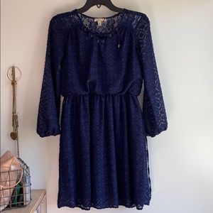 a blue above the knee dress